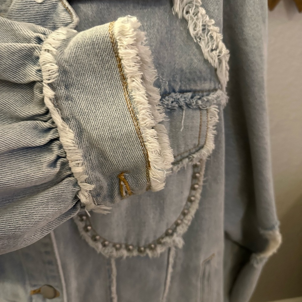 NWT POL Distressed Denim Jacket with American Flag Patch - Picture 7 of 8